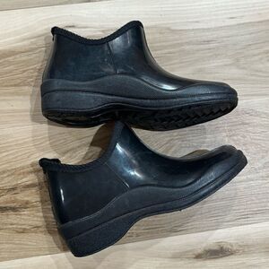 Henry Ferrara Short Rubber Duck Boots Women’s 9